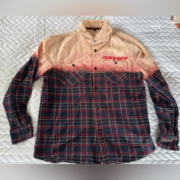 Falling In Reverse - Picture 2 of 11